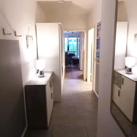 Haus Am Deich 5 *
